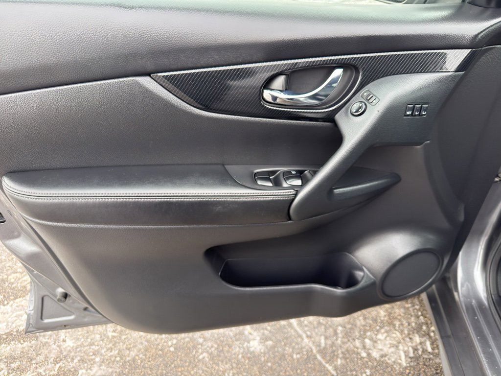 Certified 2020 Nissan Rogue SL image 13