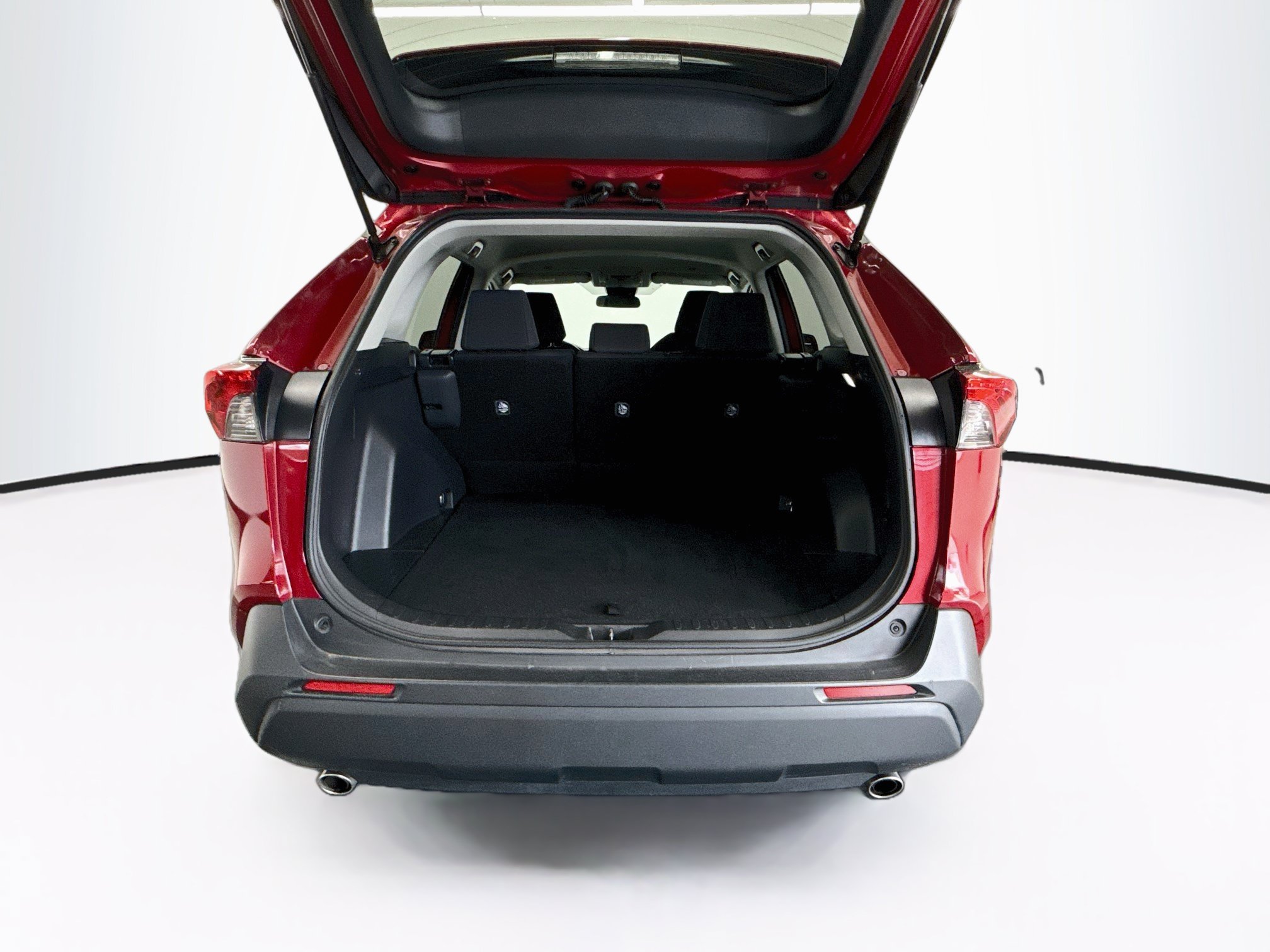 Used 2025 Toyota RAV4 LE AWD/4WD image 29