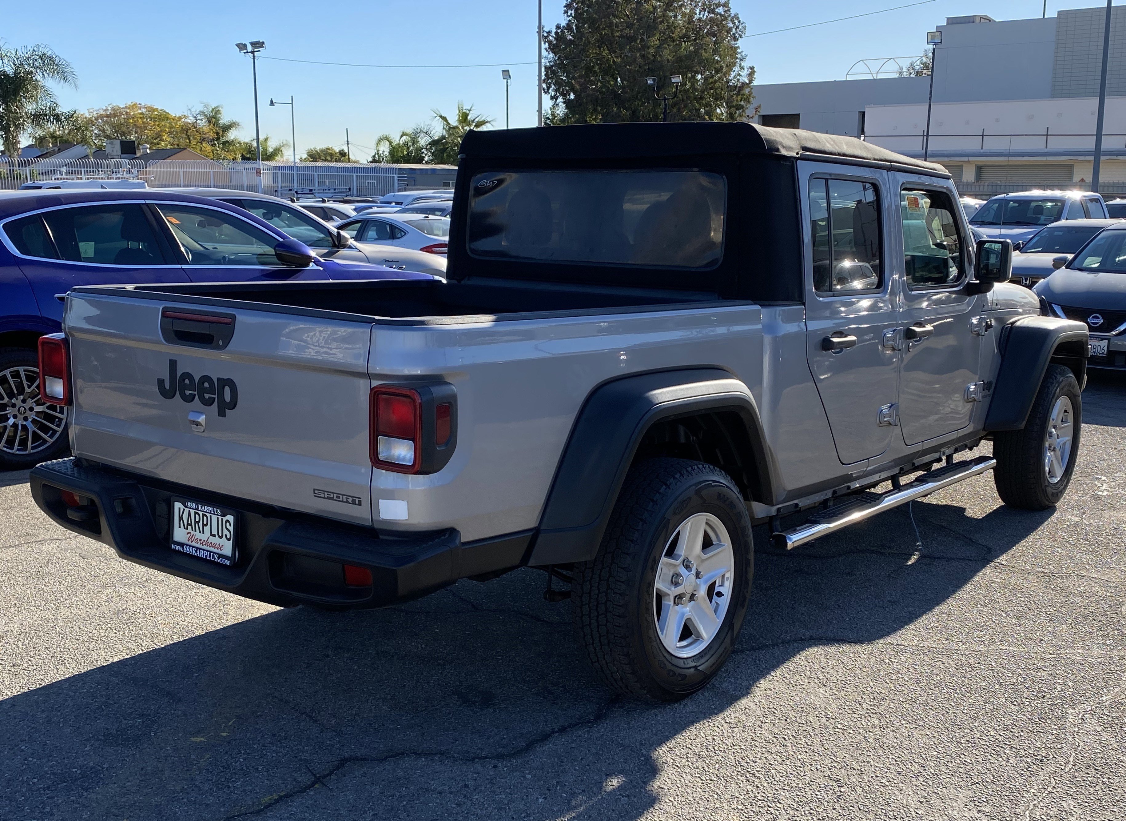 Used 2020 Jeep Gladiator Sport w/ Quick Order Package 24S image 11