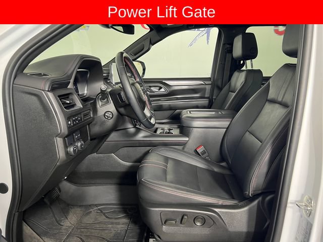 Used 2024 Chevrolet Suburban RST w/ Luxury Package RWD image 11