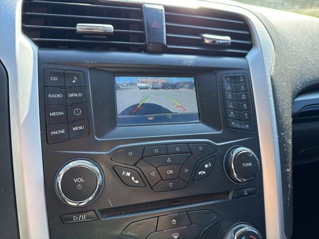 Used 2015 Ford Fusion SE w/ Equipment Group 201A image 25