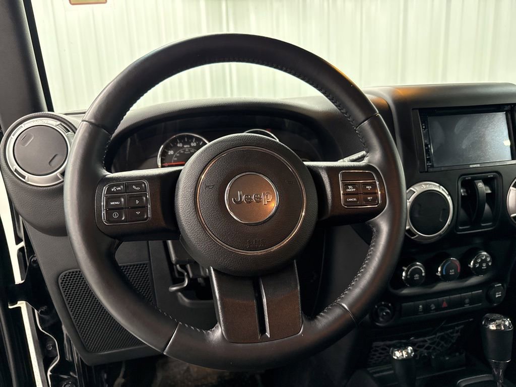 Used 2016 Jeep Wrangler Sahara w/ Connectivity Group AWD/4WD image 16