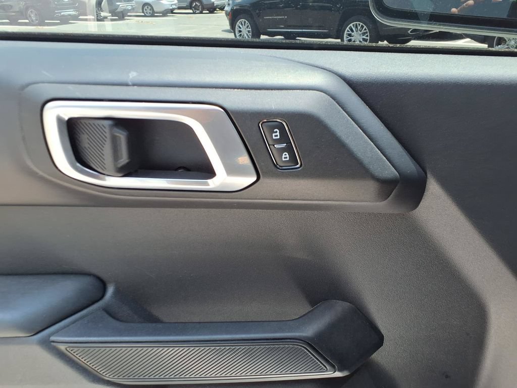 Used 2025 Ford Bronco Outer Banks AWD/4WD image 20