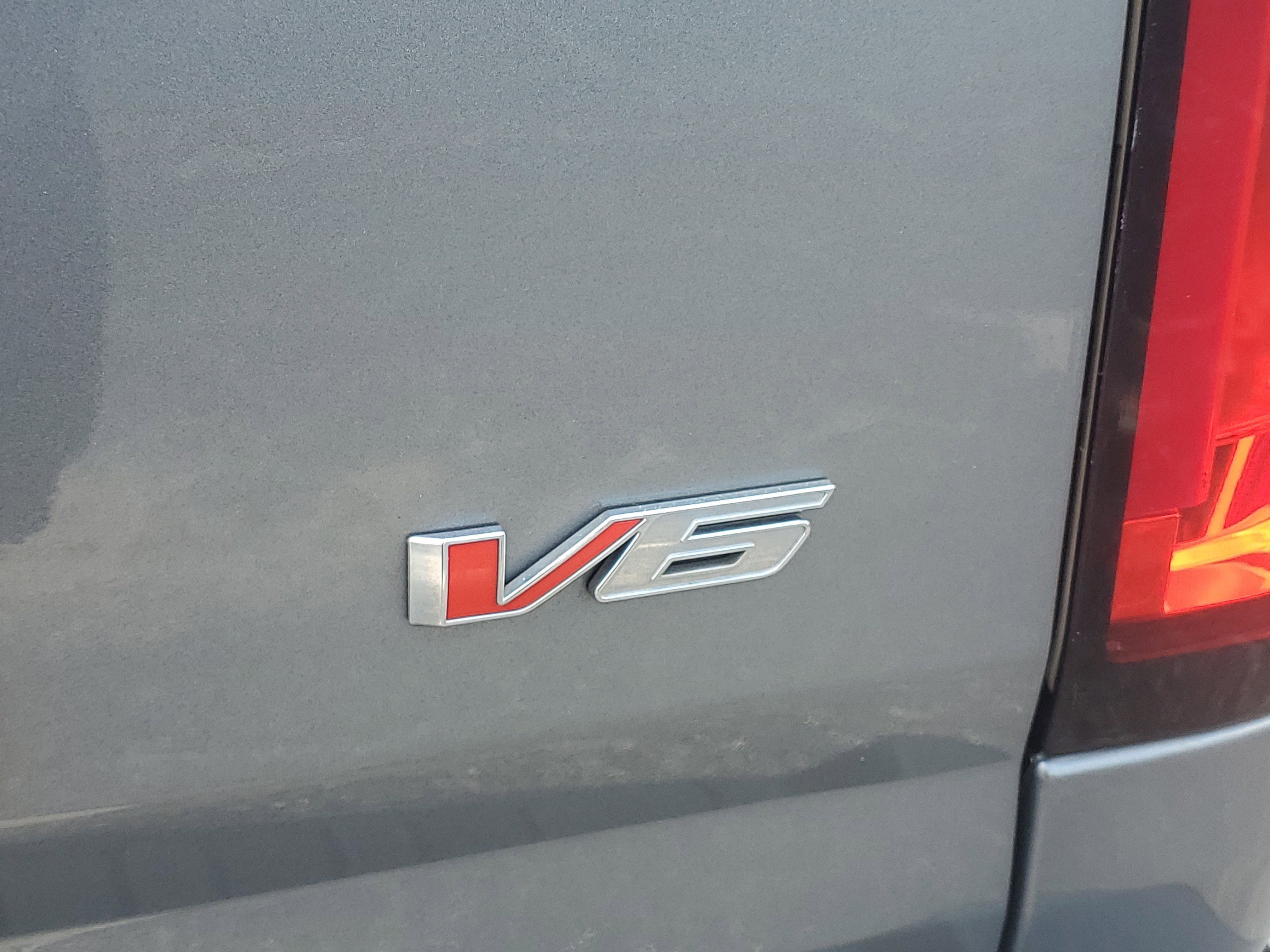 Used 2021 Chevrolet Colorado LT image 30