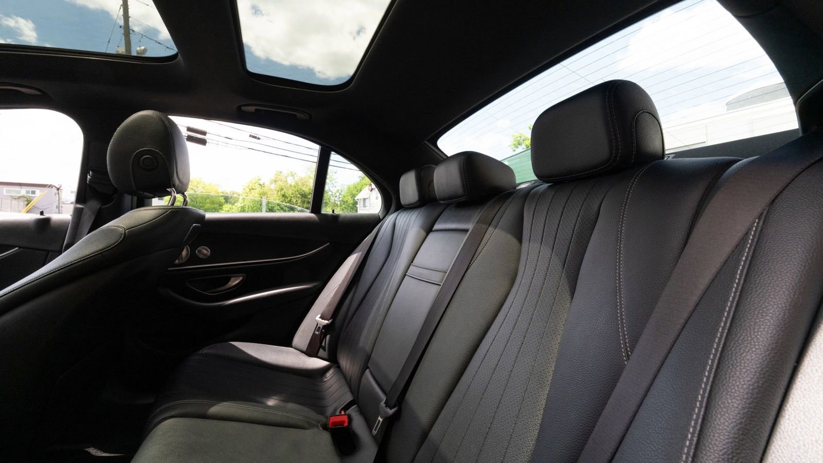 Used 2019 Mercedes-Benz E 300 w/ Premium 1 Package image 21