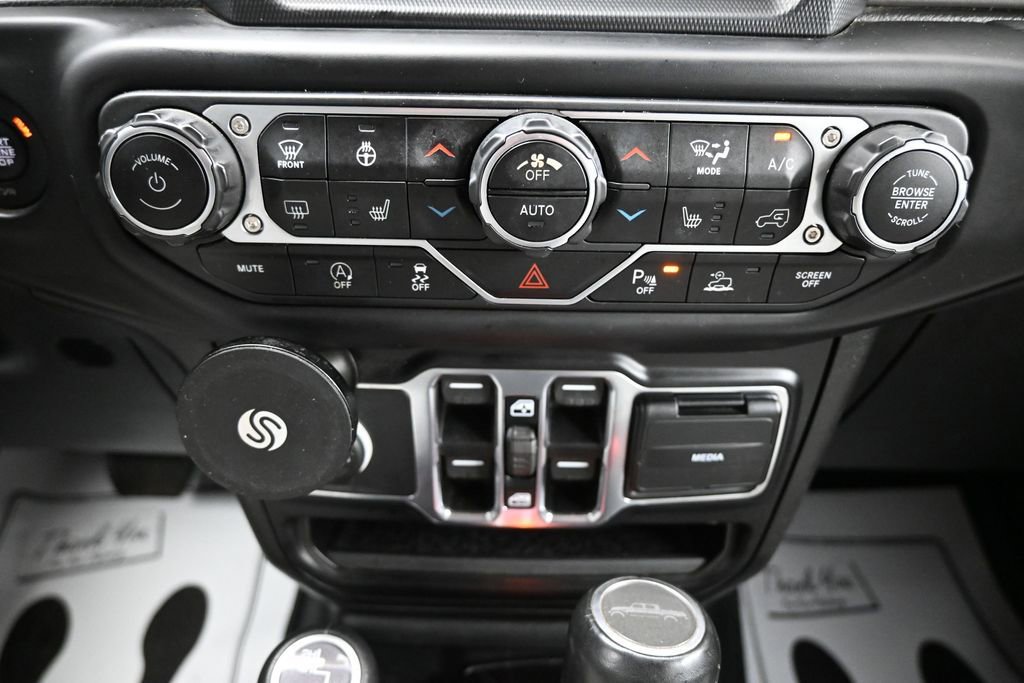 Used 2021 Jeep Gladiator Overland AWD/4WD image 18