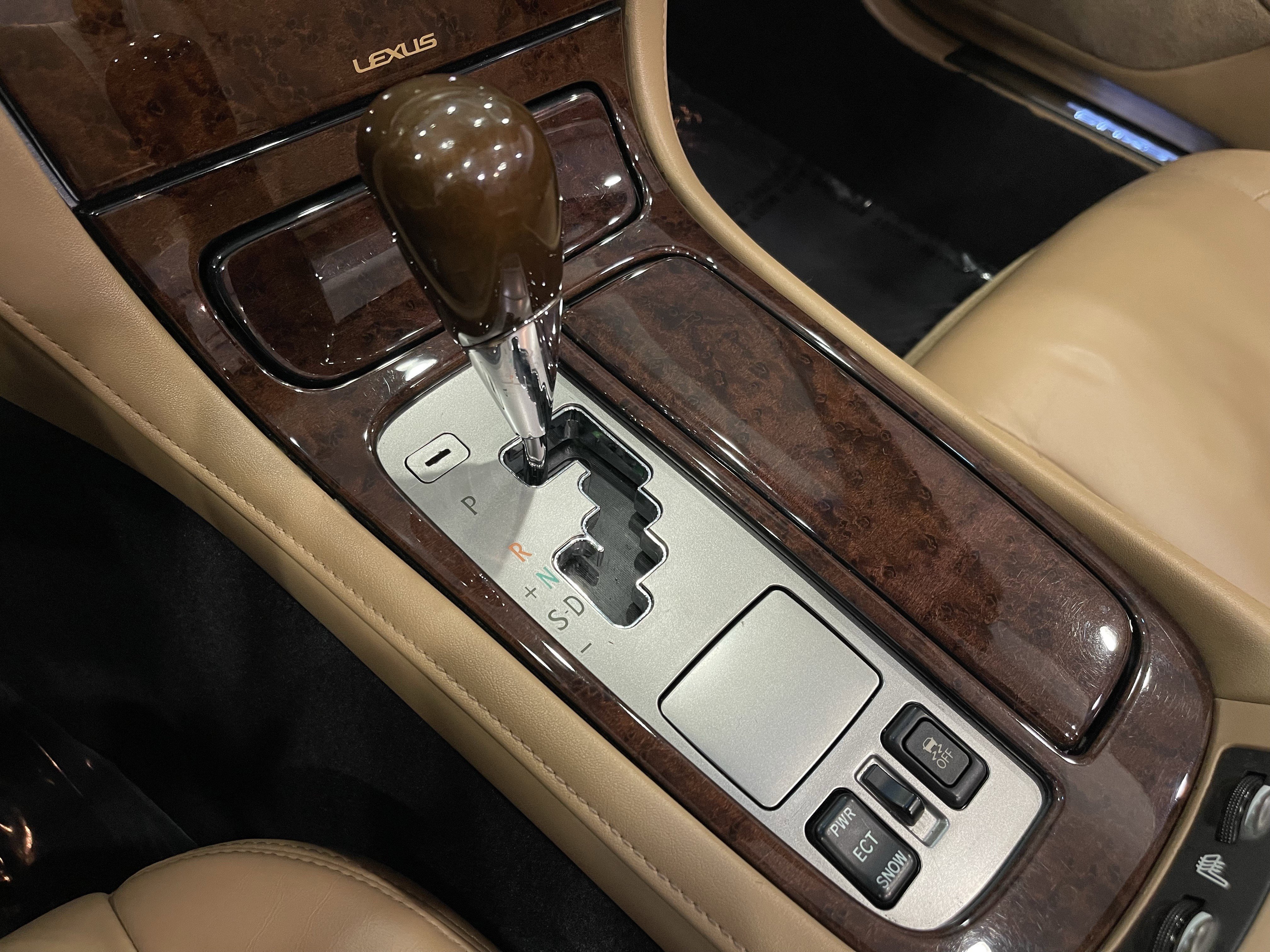 Used 2008 Lexus SC 430 Convertible RWD image 18