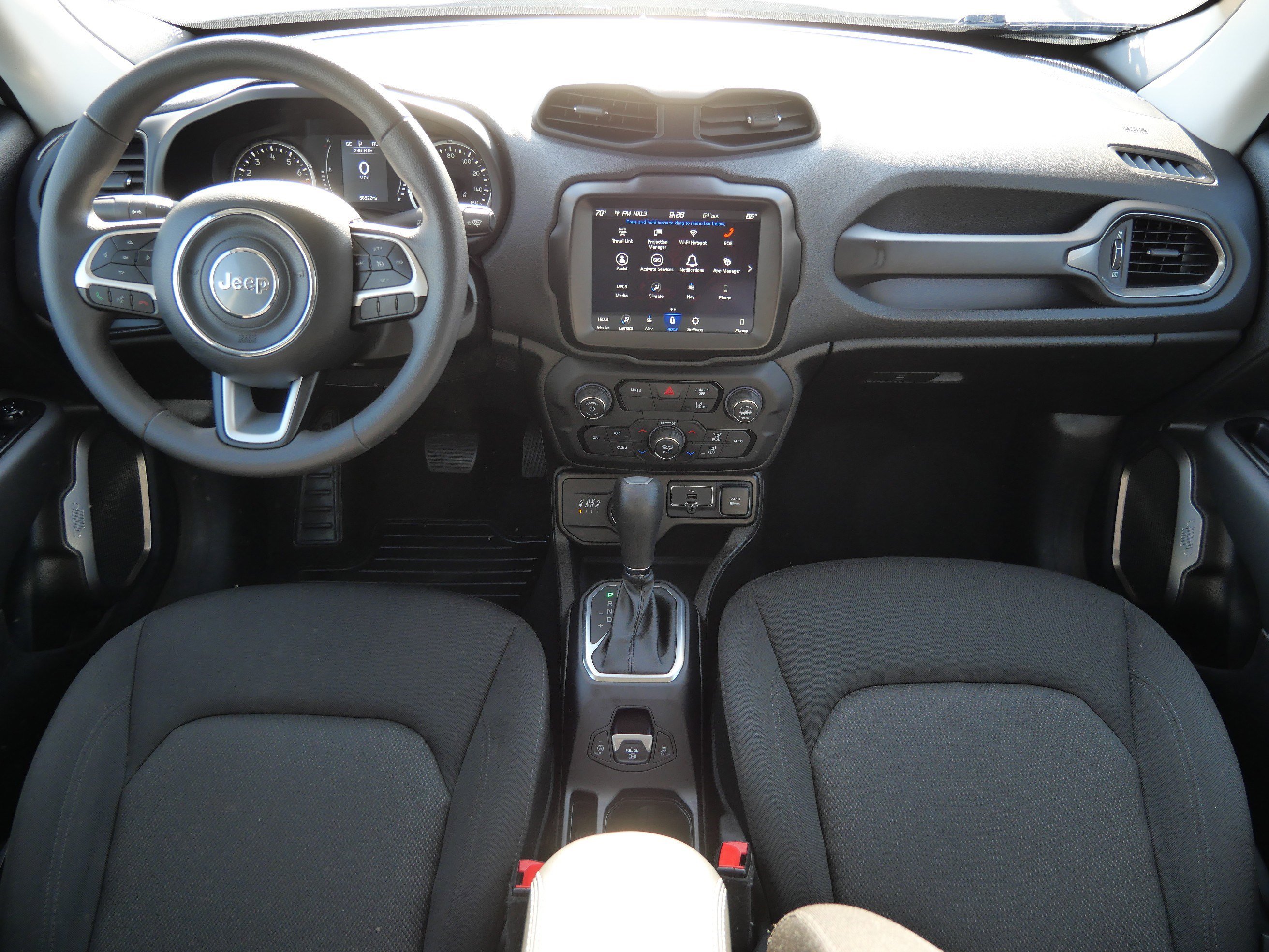 Used 2023 Jeep Renegade Latitude AWD/4WD image 10