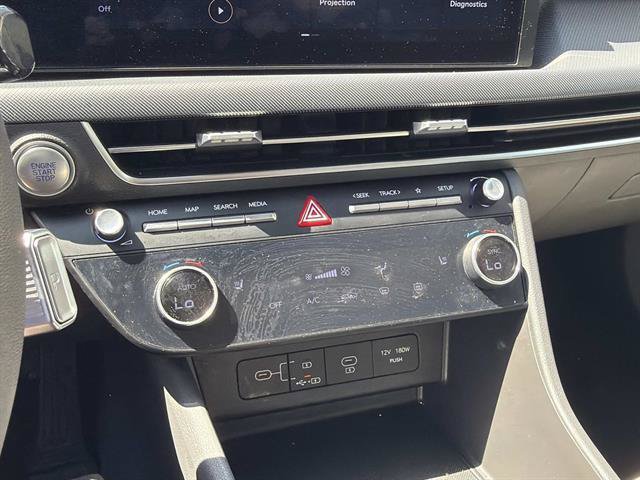 Used 2025 Hyundai Sonata SEL FWD image 21