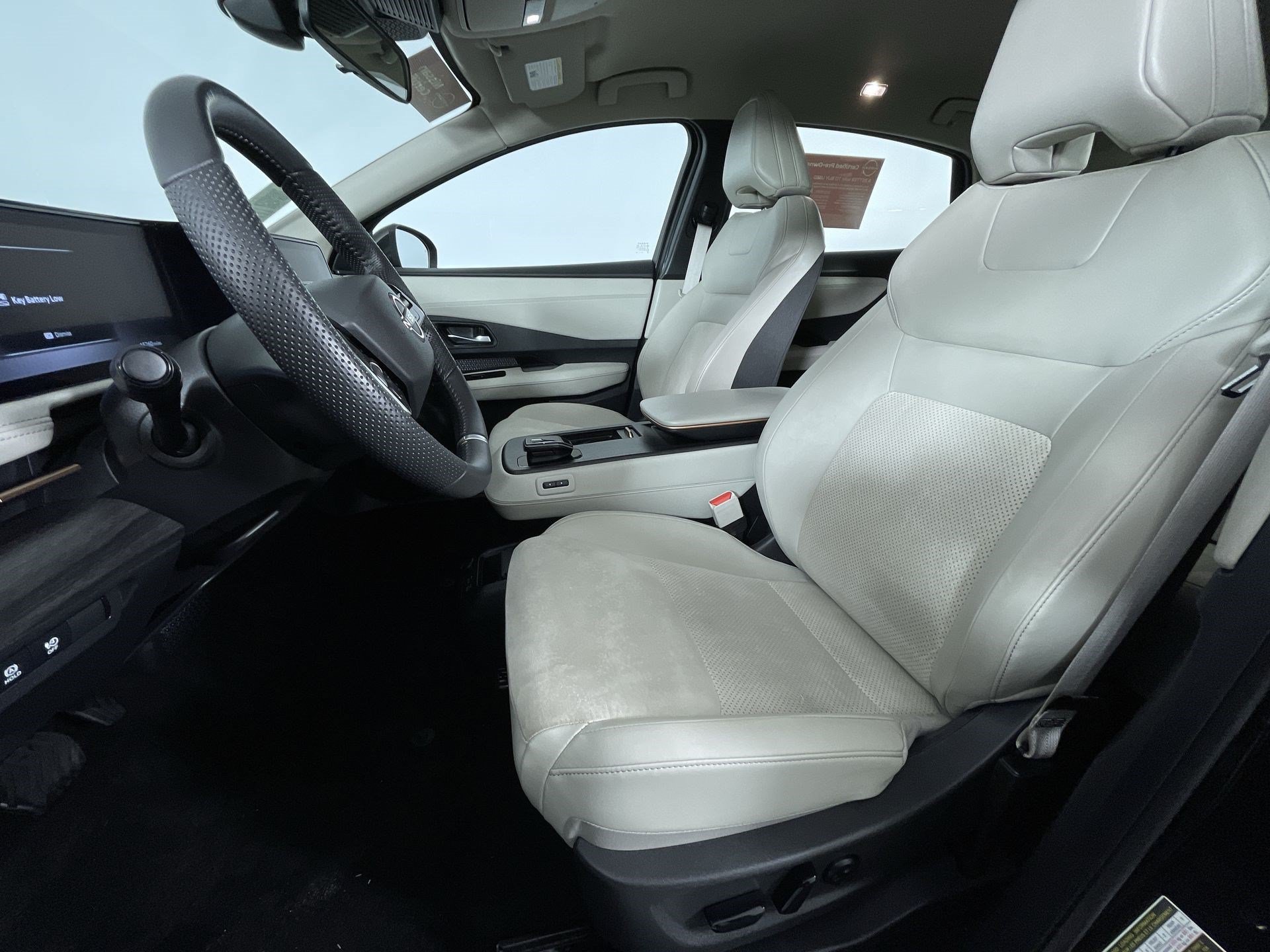Certified 2024 Nissan Ariya AWD image 15