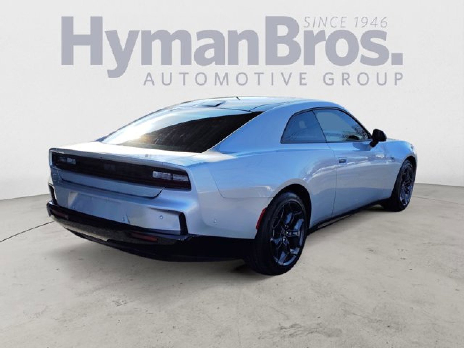 Used 2025 Dodge Charger Daytona R/T w/ Sun & Sound Package image 3