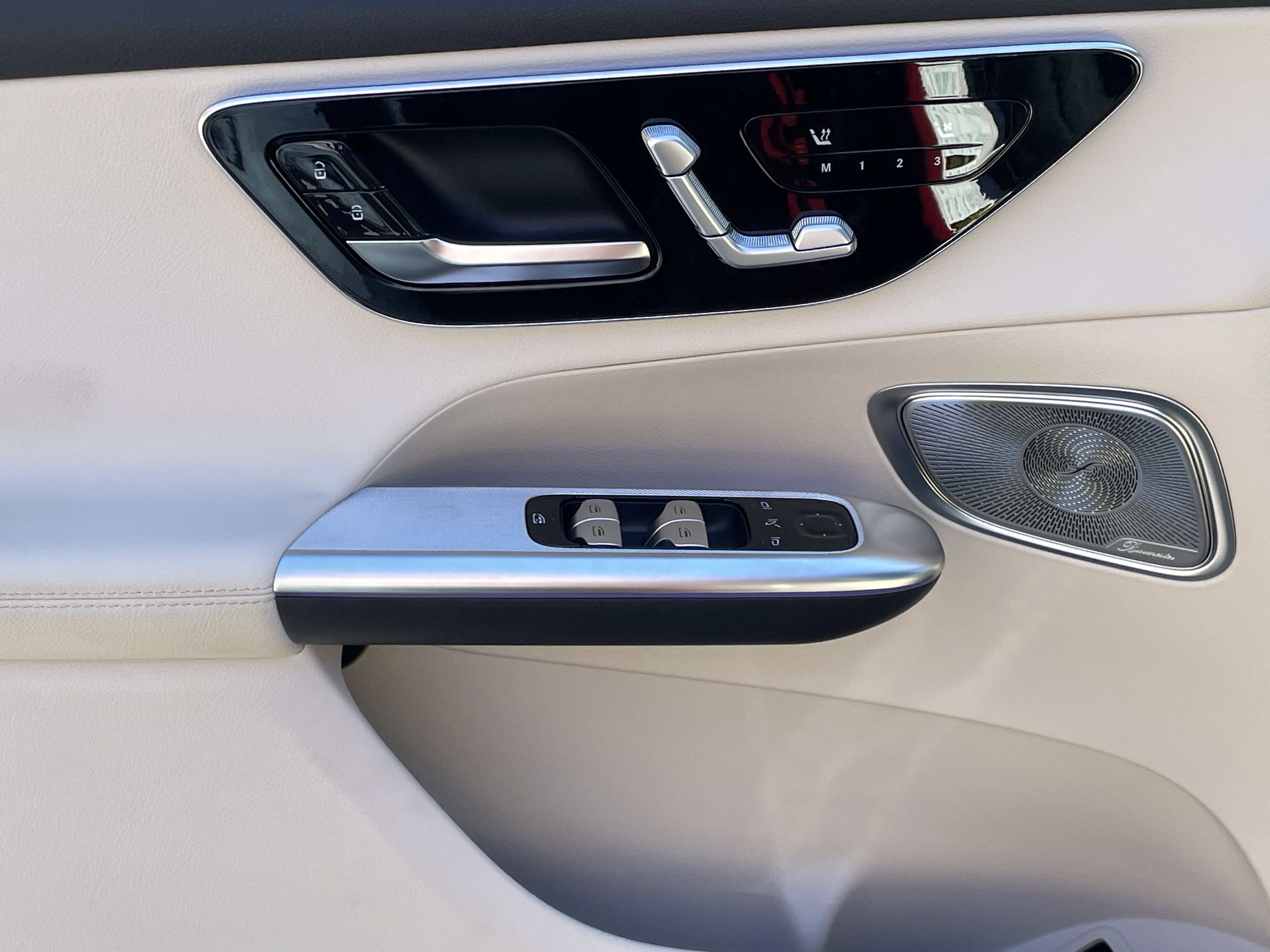 New 2026 Mercedes-Benz GLC 300 image 18