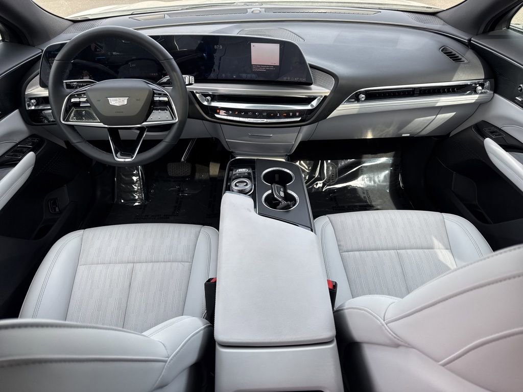 Used 2024 Cadillac Lyriq Luxury w/ LPO, Floor Liner Package image 14