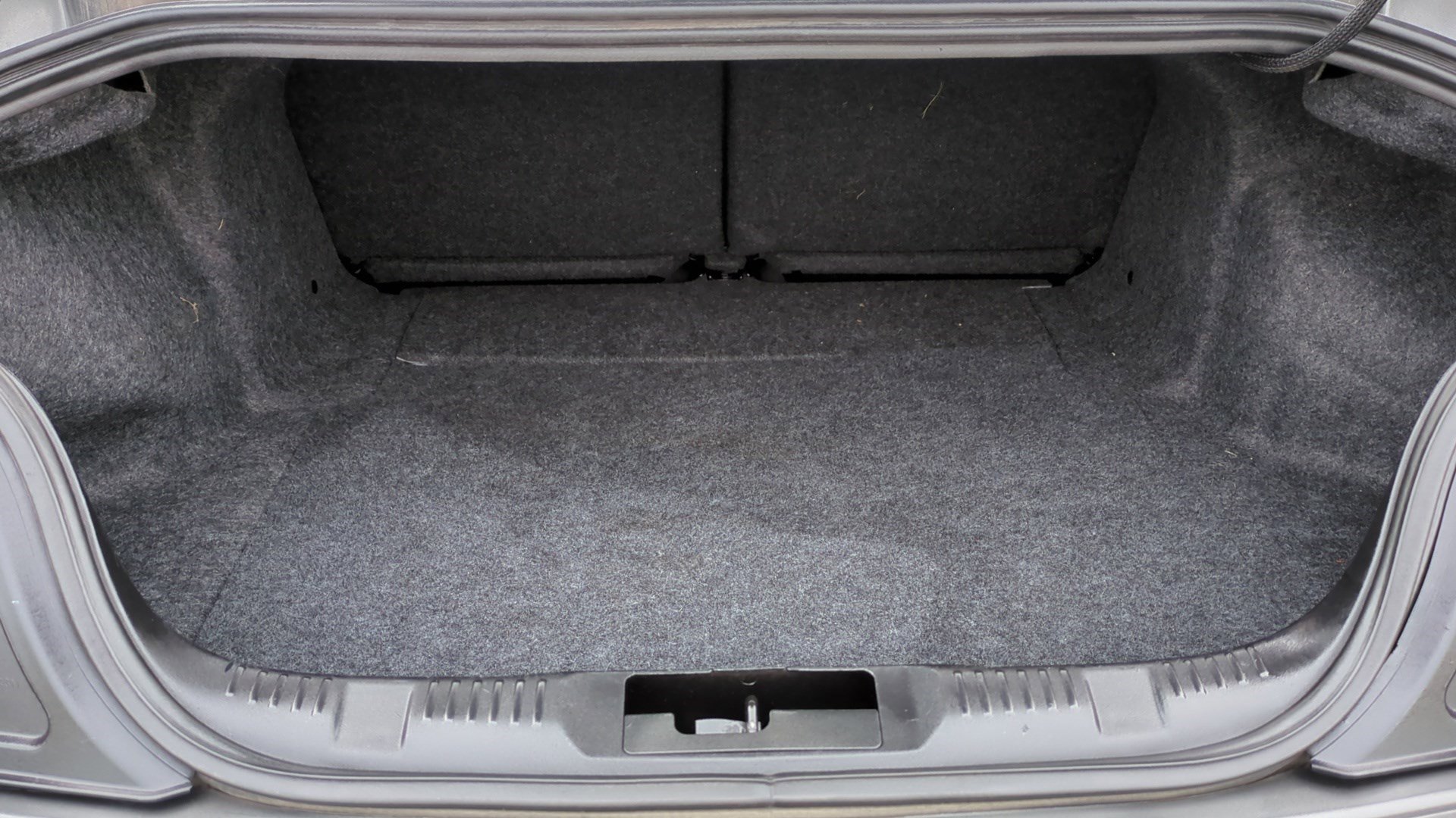 Used 2017 Ford Mustang Coupe image 27