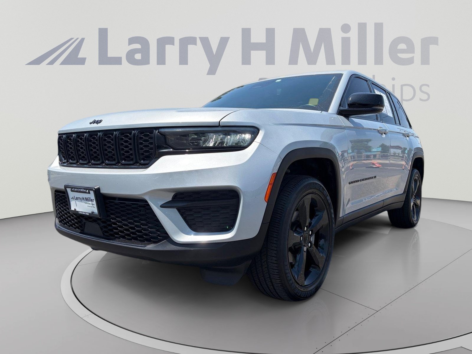 Used 2022 Jeep Grand Cherokee Altitude