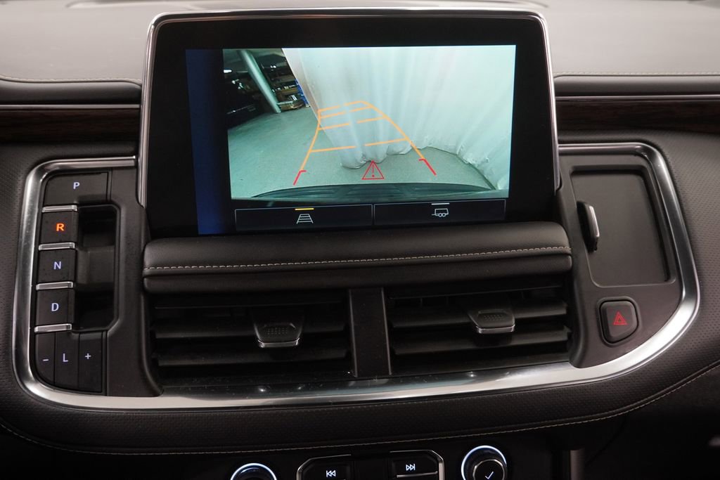 Used 2024 Chevrolet Suburban Premier image 34