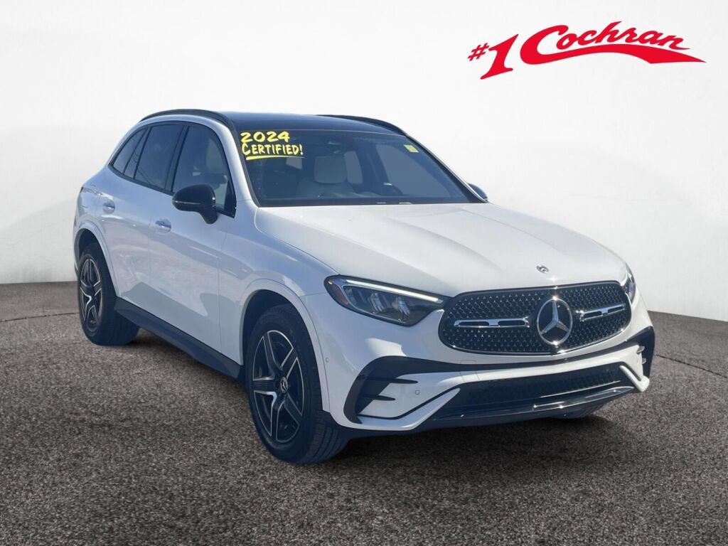 Used 2024 Mercedes-Benz GLC 300 4MATIC image 1