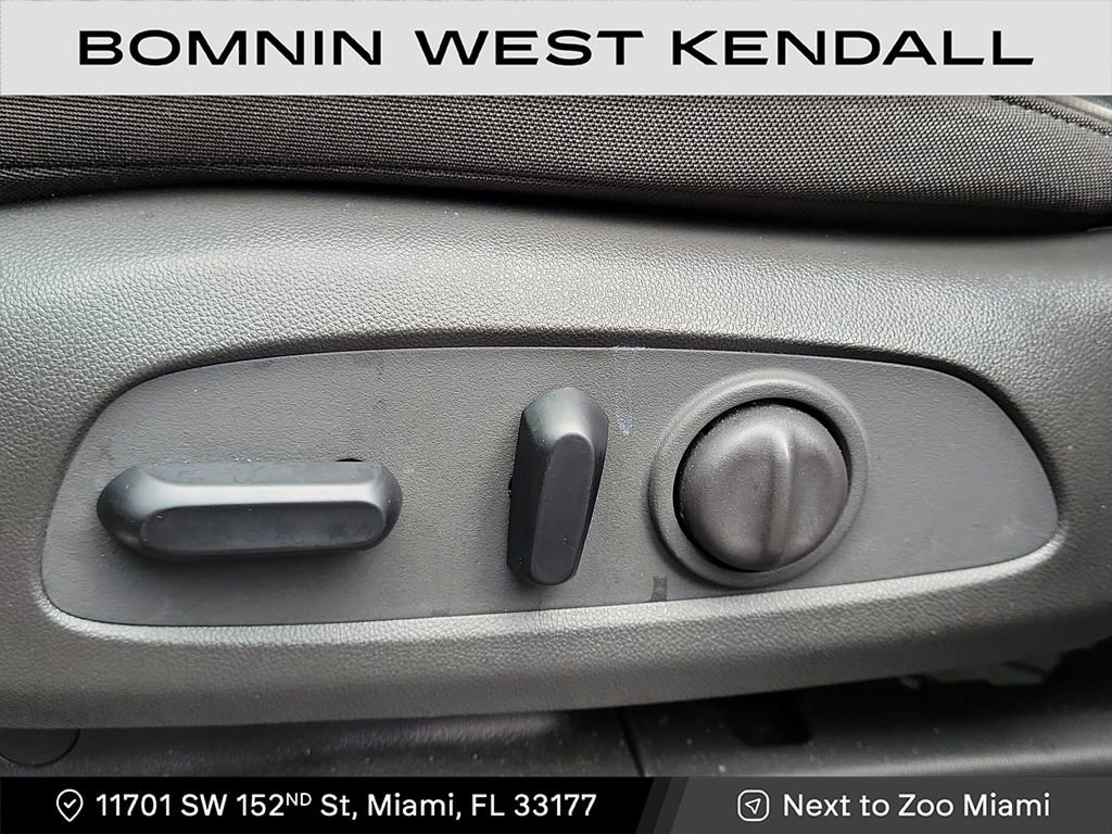 Used 2023 Chevrolet TrailBlazer LT w/ Convenience Package image 9