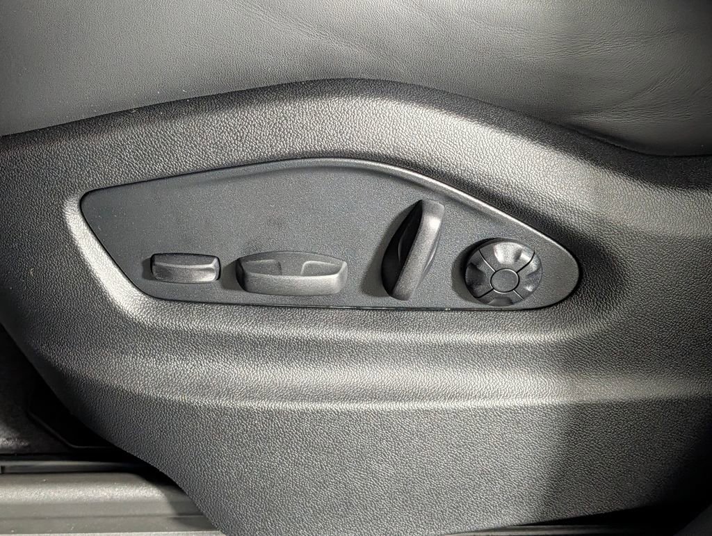 New 2026 Porsche Cayenne Coupe image 28