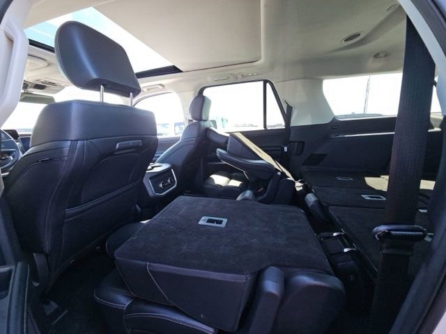 Used 2025 Ford Expedition Max Platinum AWD/4WD image 14