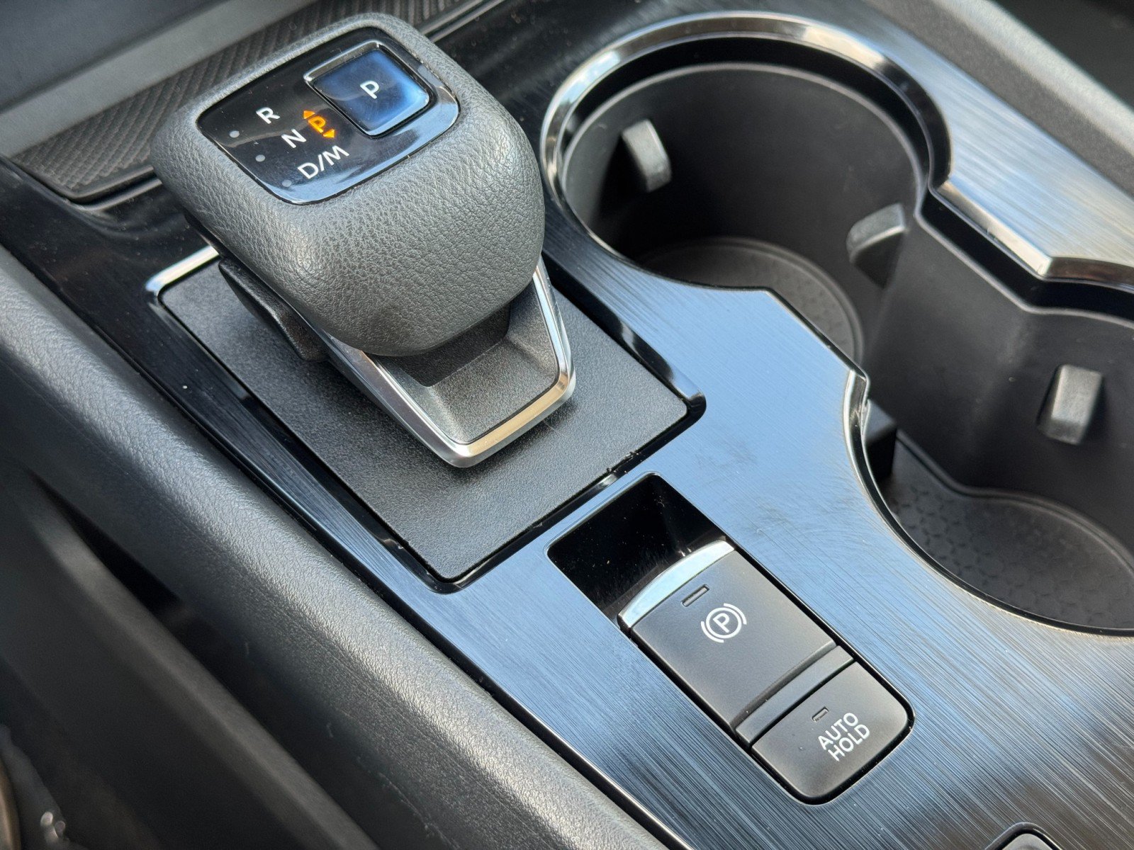 Used 2022 Nissan Rogue SV FWD image 26