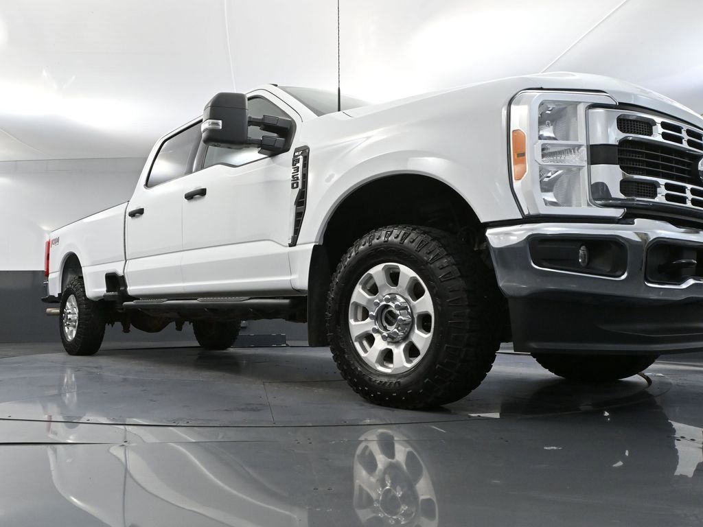 Used 2023 Ford F350 XLT w/ FX4 Off-Road Package image 51