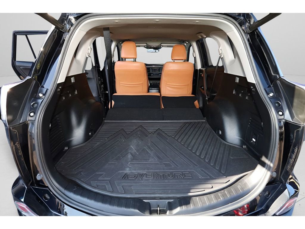 Used 2018 Toyota RAV4 Adventure image 16