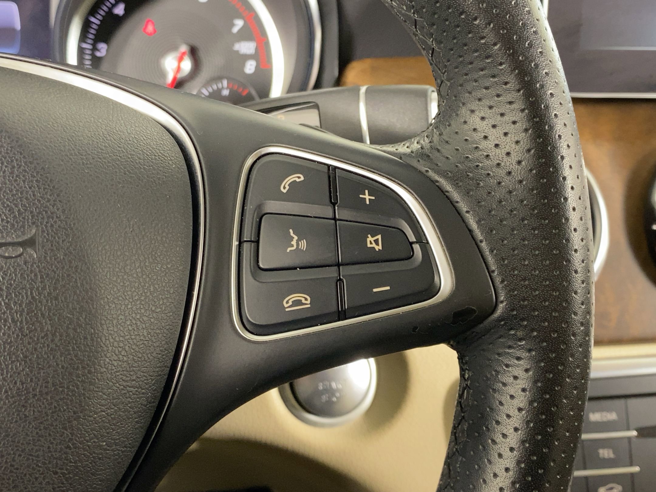 Used 2018 Mercedes-Benz GLA 250 image 15