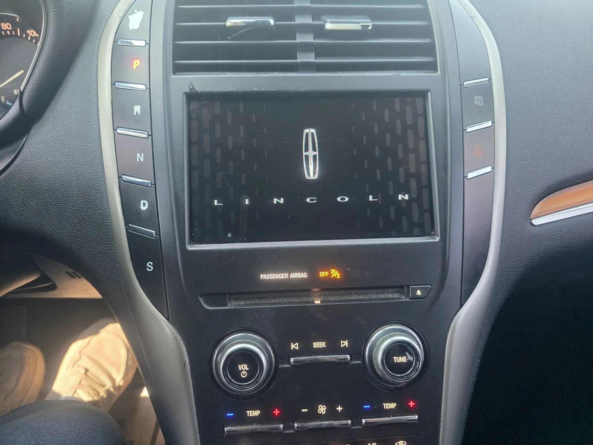 Used 2017 Lincoln MKC Reserve w/ Lincoln MKC Climate Package image 29