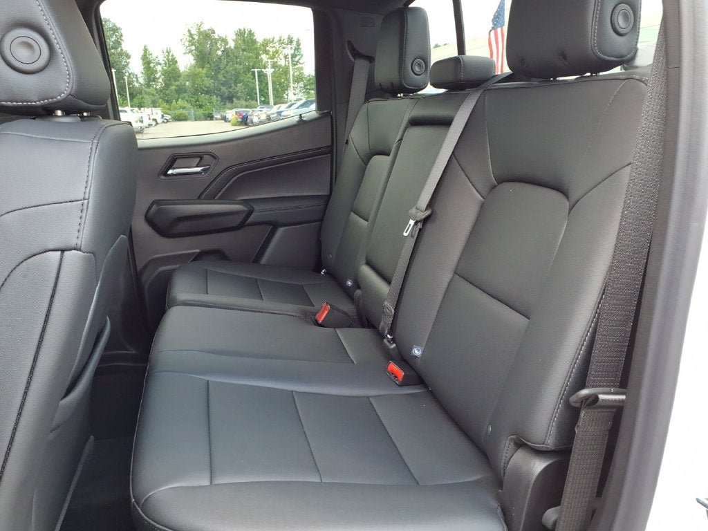 New 2026 GMC Canyon Elevation w/ Convenience Package RWD image 13