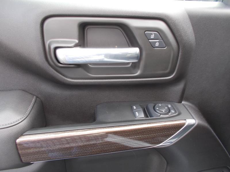 Used 2025 Chevrolet Silverado 2500 LT image 31