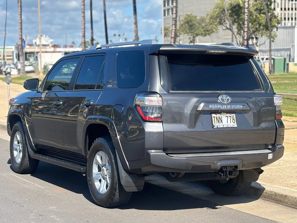Used 2018 Toyota 4Runner SR5 image 3