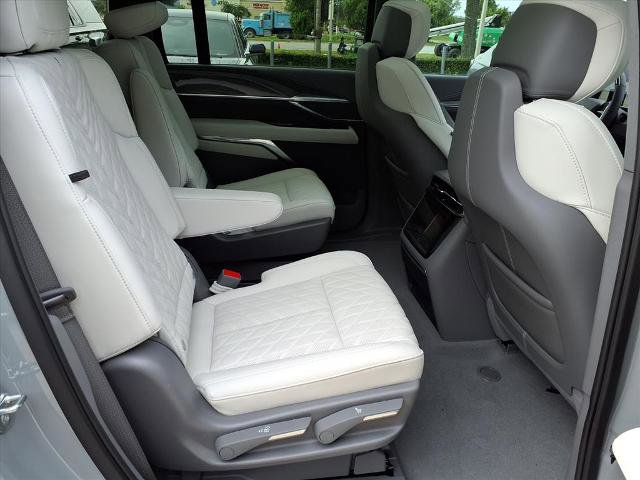 New 2026 Cadillac Escalade IQ Luxury 1 image 10