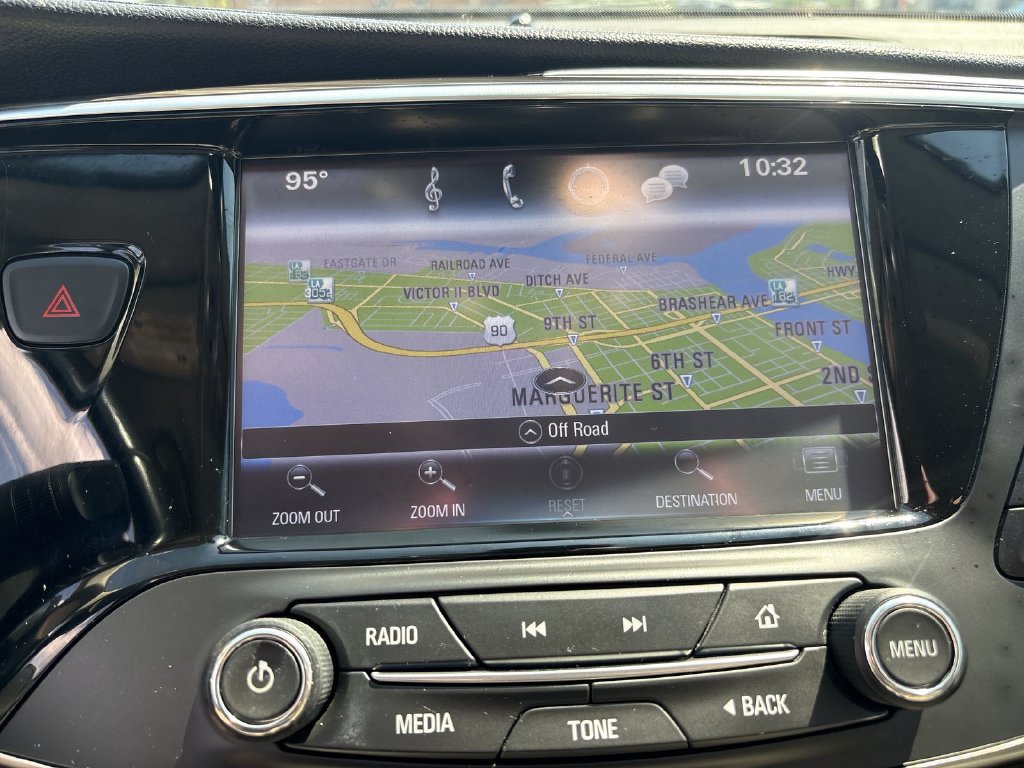 Used 2020 Buick Envision Premium w/ LPO, Cargo Package AWD/4WD image 27