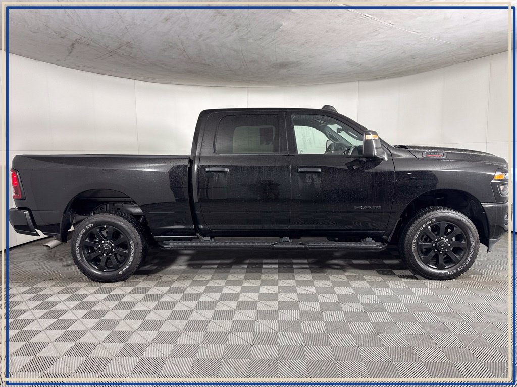 Used 2025 RAM 2500 Big Horn AWD/4WD image 8
