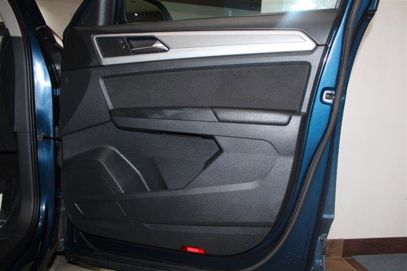 Used 2018 Volkswagen Atlas S image 33