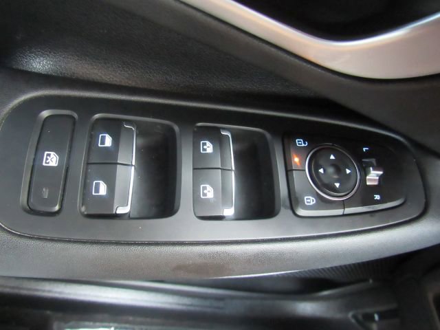 Used 2025 Hyundai Sonata SEL image 33