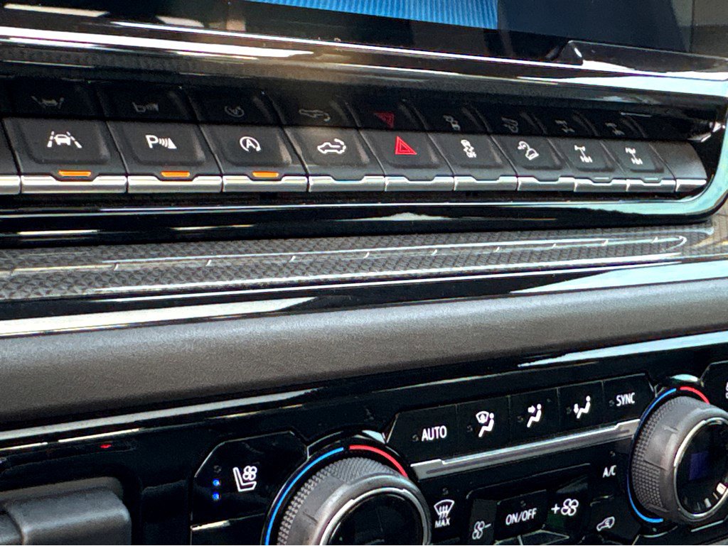 Certified 2025 Chevrolet Silverado 1500 ZR2 image 28