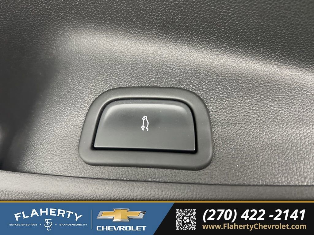 Used 2025 Chevrolet Traverse Z71 w/ Enhanced Driving Package image 24