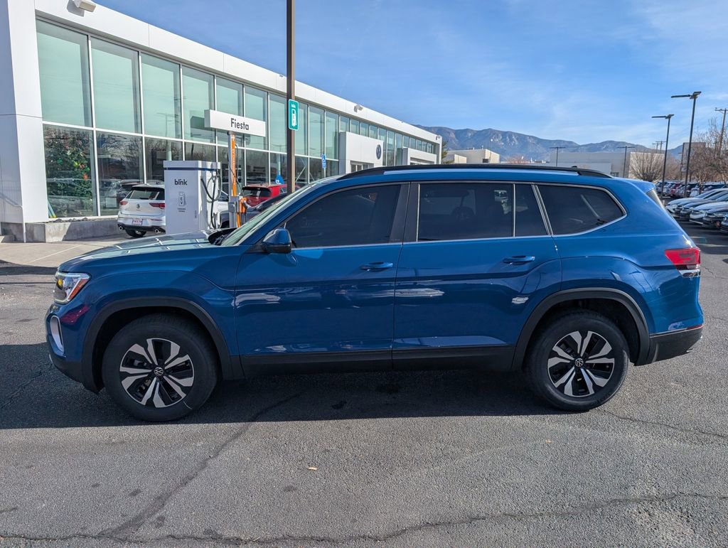 Used 2025 Volkswagen Atlas SE image 8