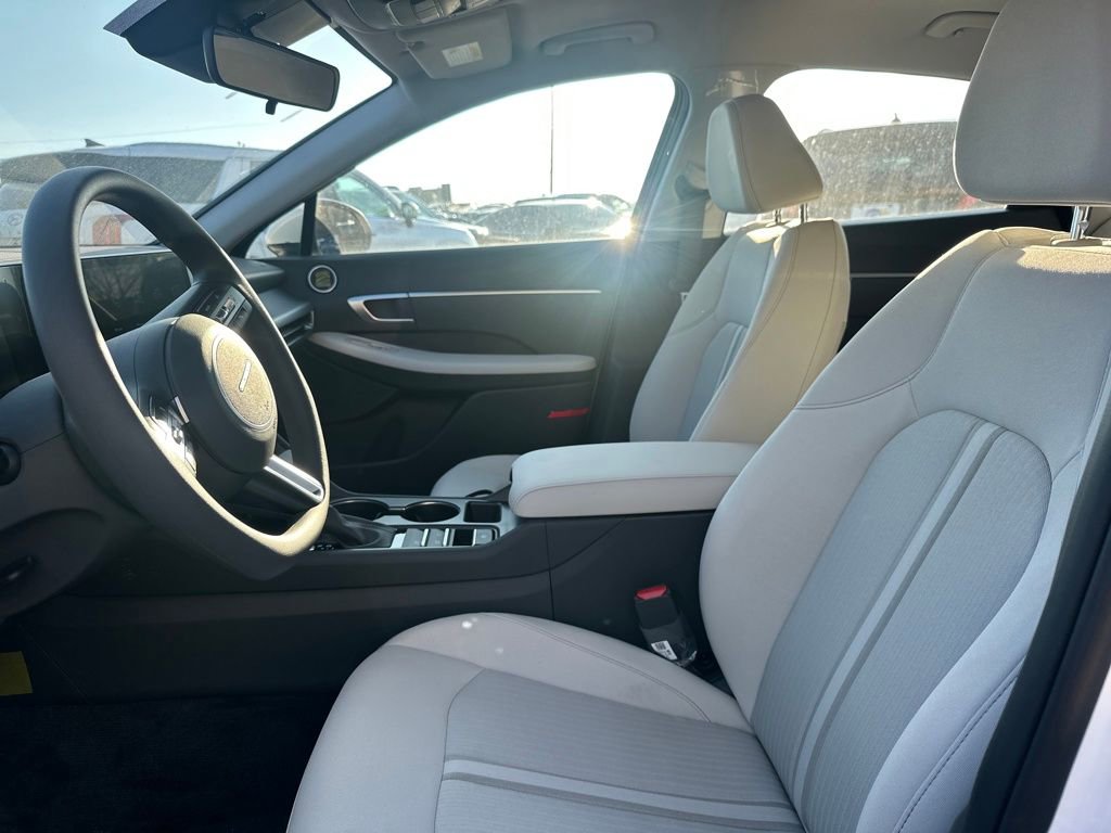 Used 2026 Hyundai Sonata SE image 16