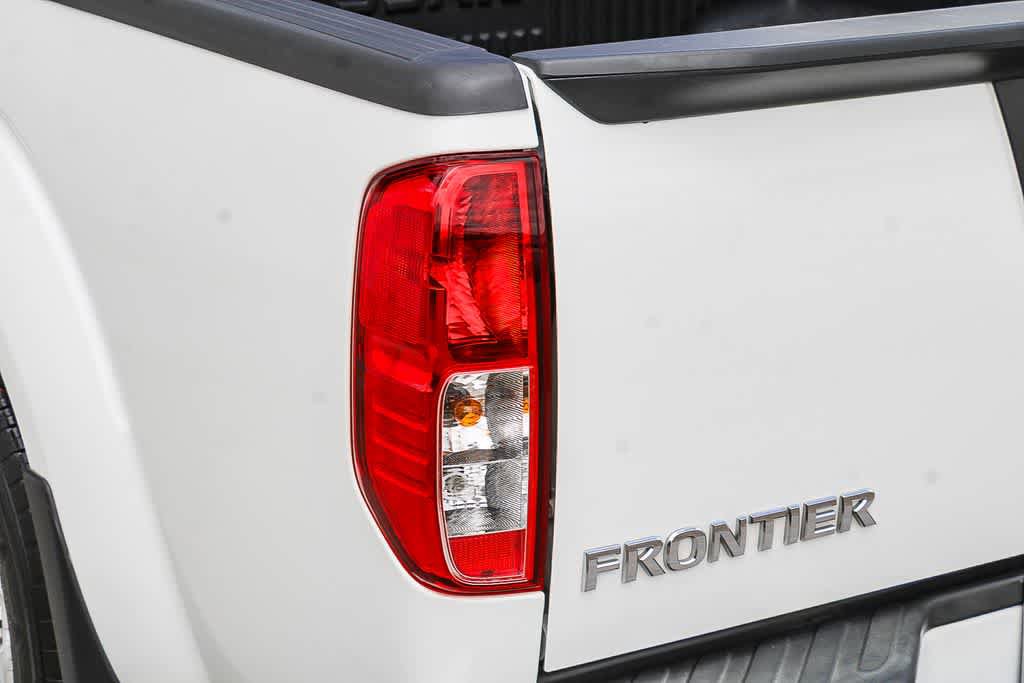 Used 2021 Nissan Frontier S w/ S Utility Package image 10