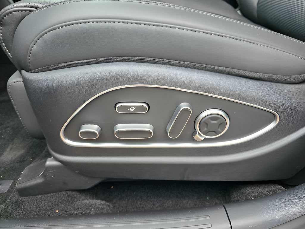Used 2026 Hyundai Palisade Calligraphy AWD/4WD image 17