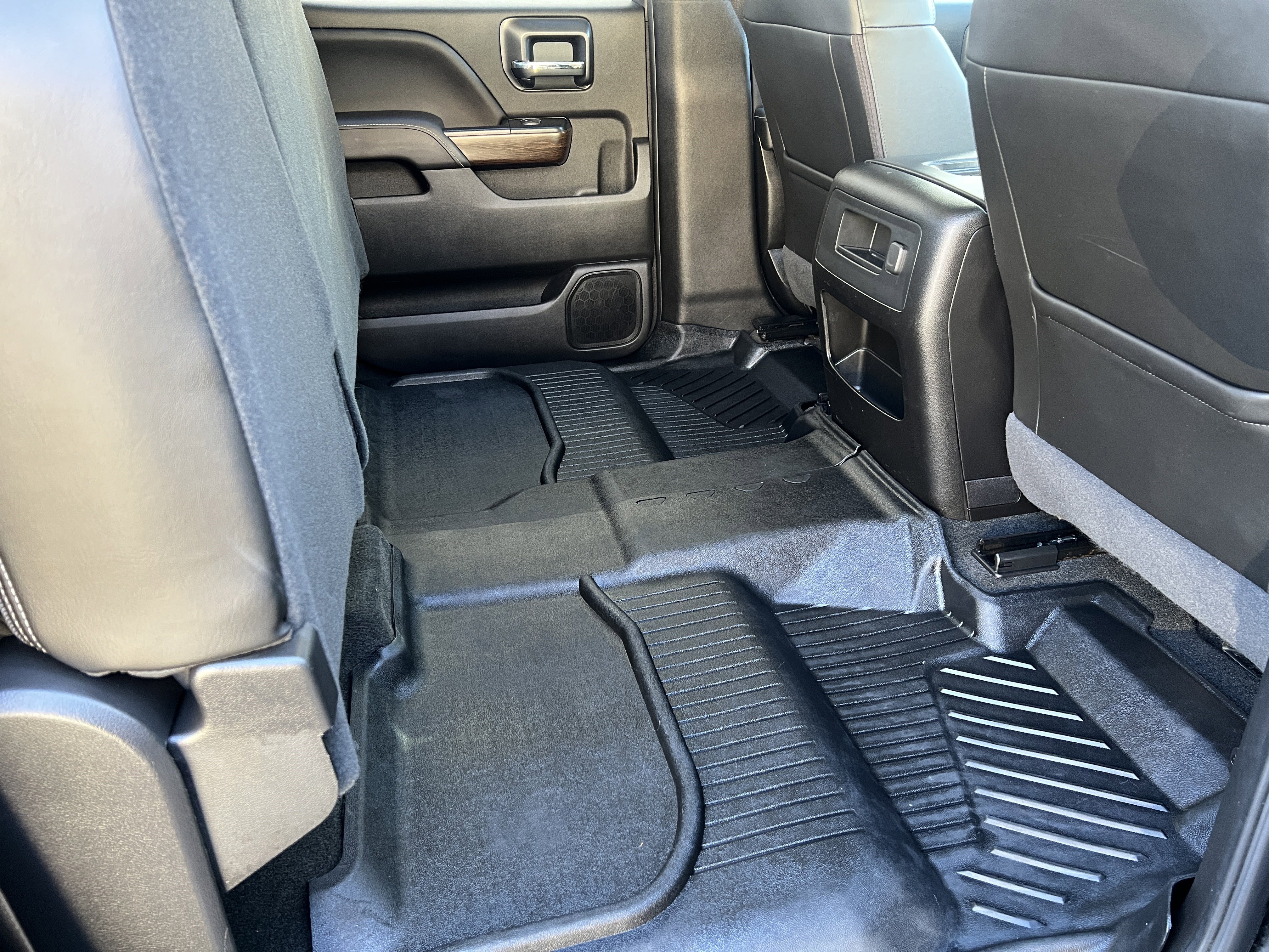 Used 2018 GMC Sierra 3500 Denali image 21