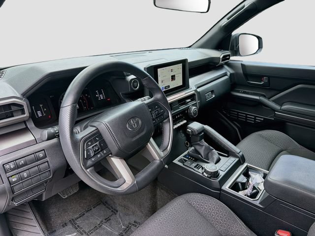 Used 2025 Toyota 4Runner SR5 AWD/4WD image 9