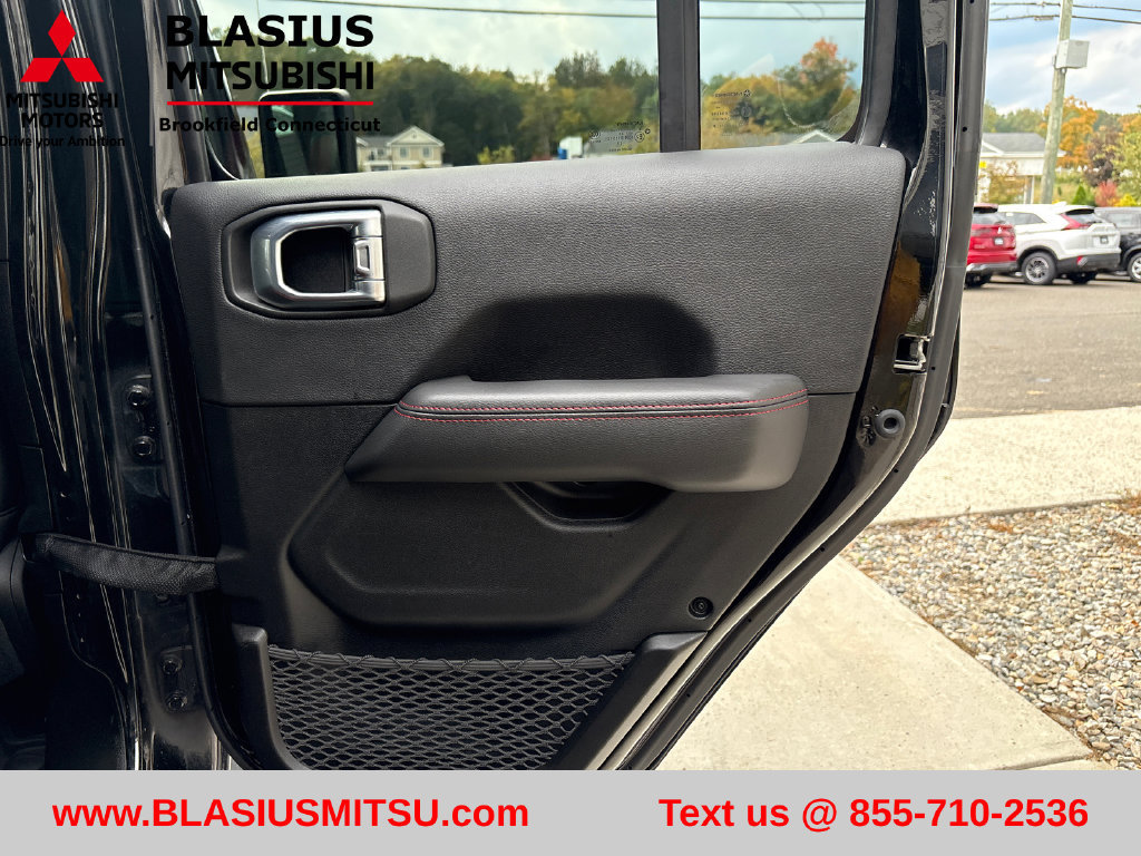 Used 2023 Jeep Wrangler Unlimited Rubicon 4xe AWD/4WD image 41