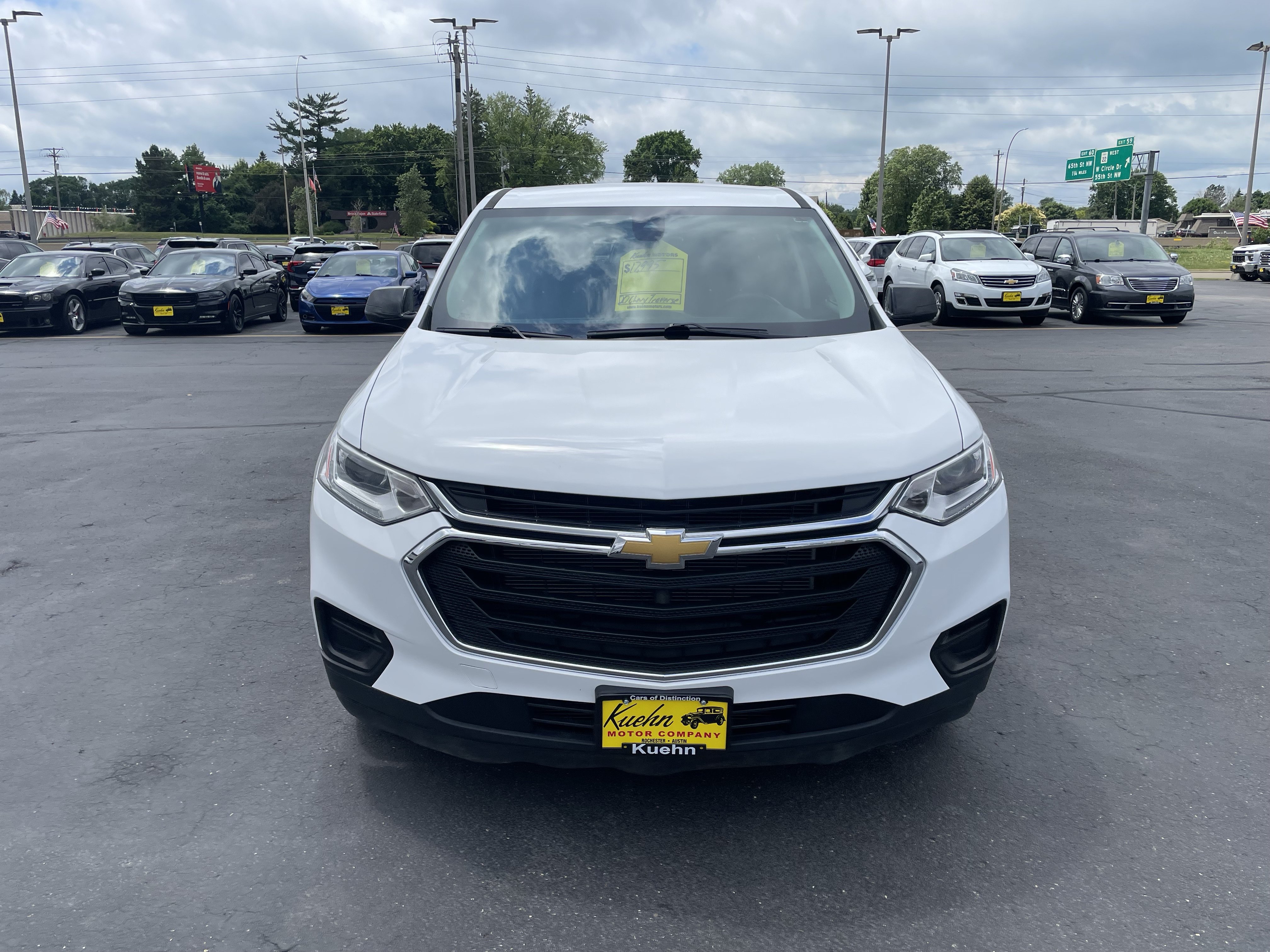 Used 2020 Chevrolet Traverse LS AWD/4WD image 3