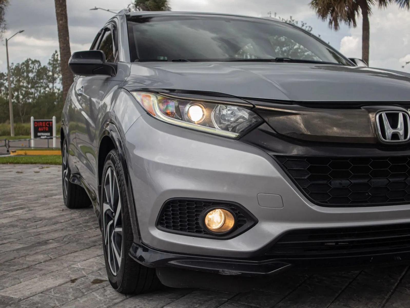 Used 2019 Honda HR-V Sport image 14