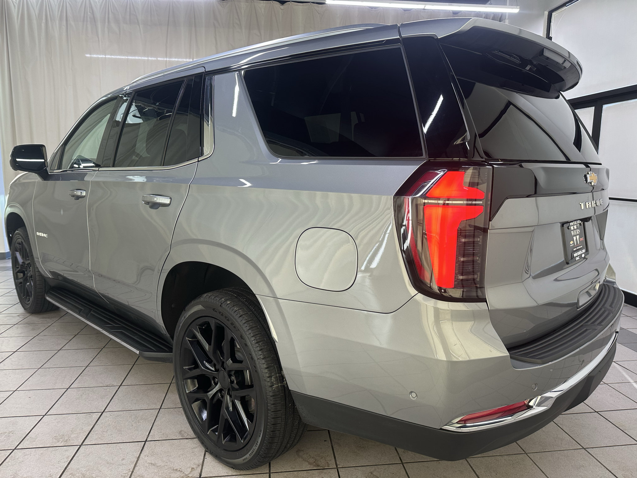Certified 2025 Chevrolet Tahoe LT AWD/4WD image 11