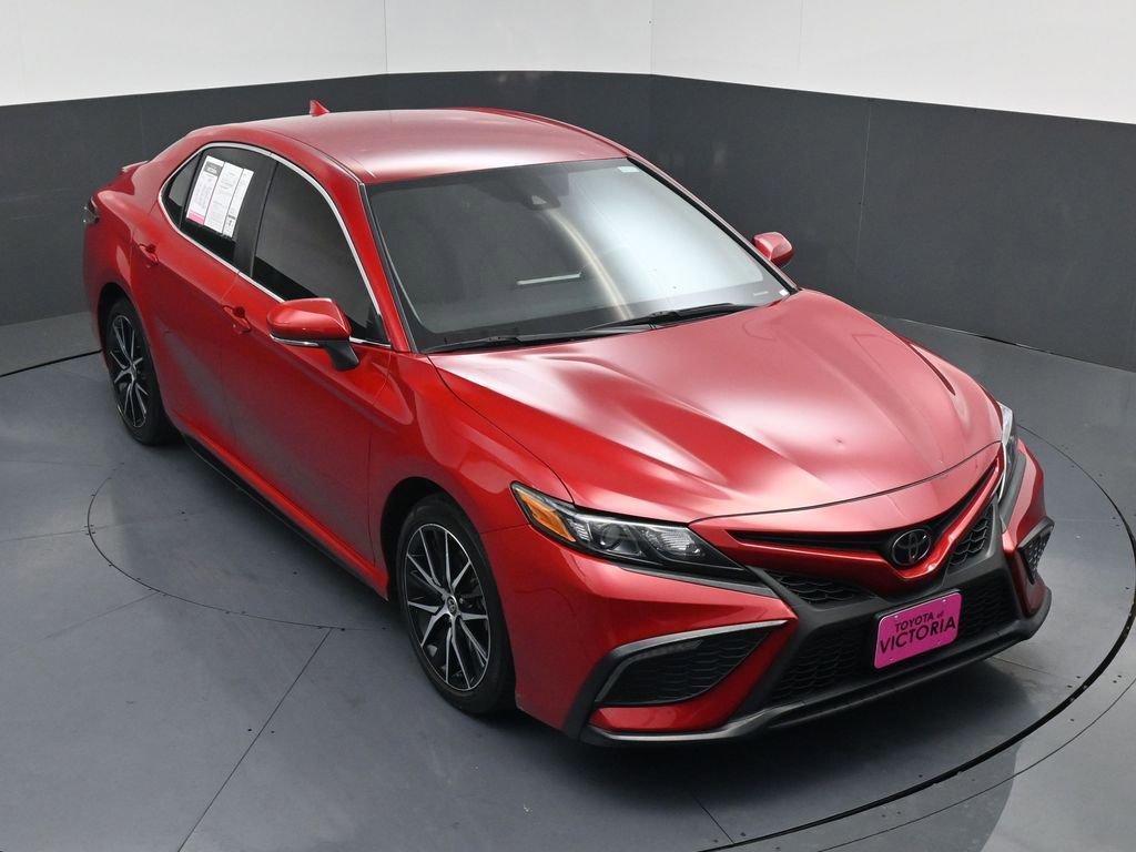 Used 2022 Toyota Camry SE image 14